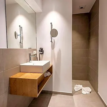 Jahotel 3*